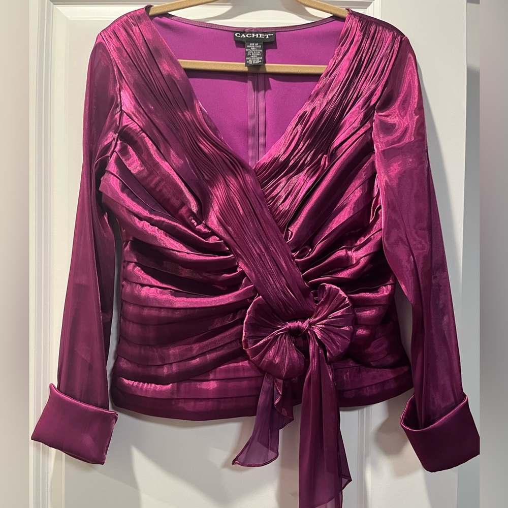 Cachet rose pink long sleeve dress top size 12 petite.